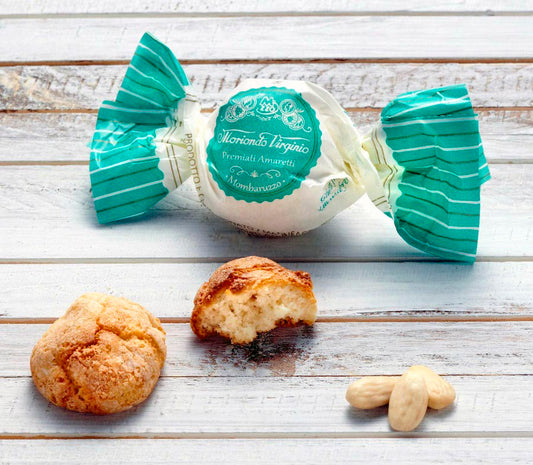 Delicious classic almond amaretti 